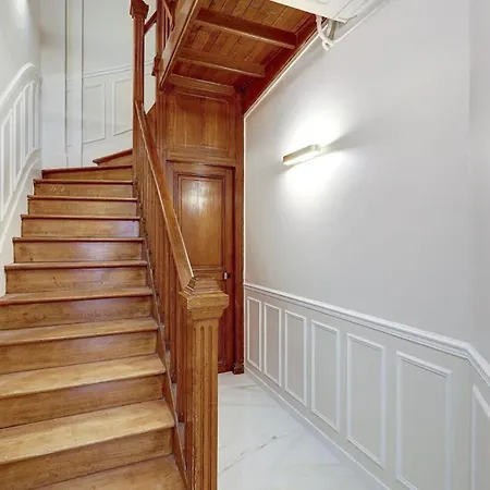 102- Beautiful Studio Near Champs Elysees Parigi